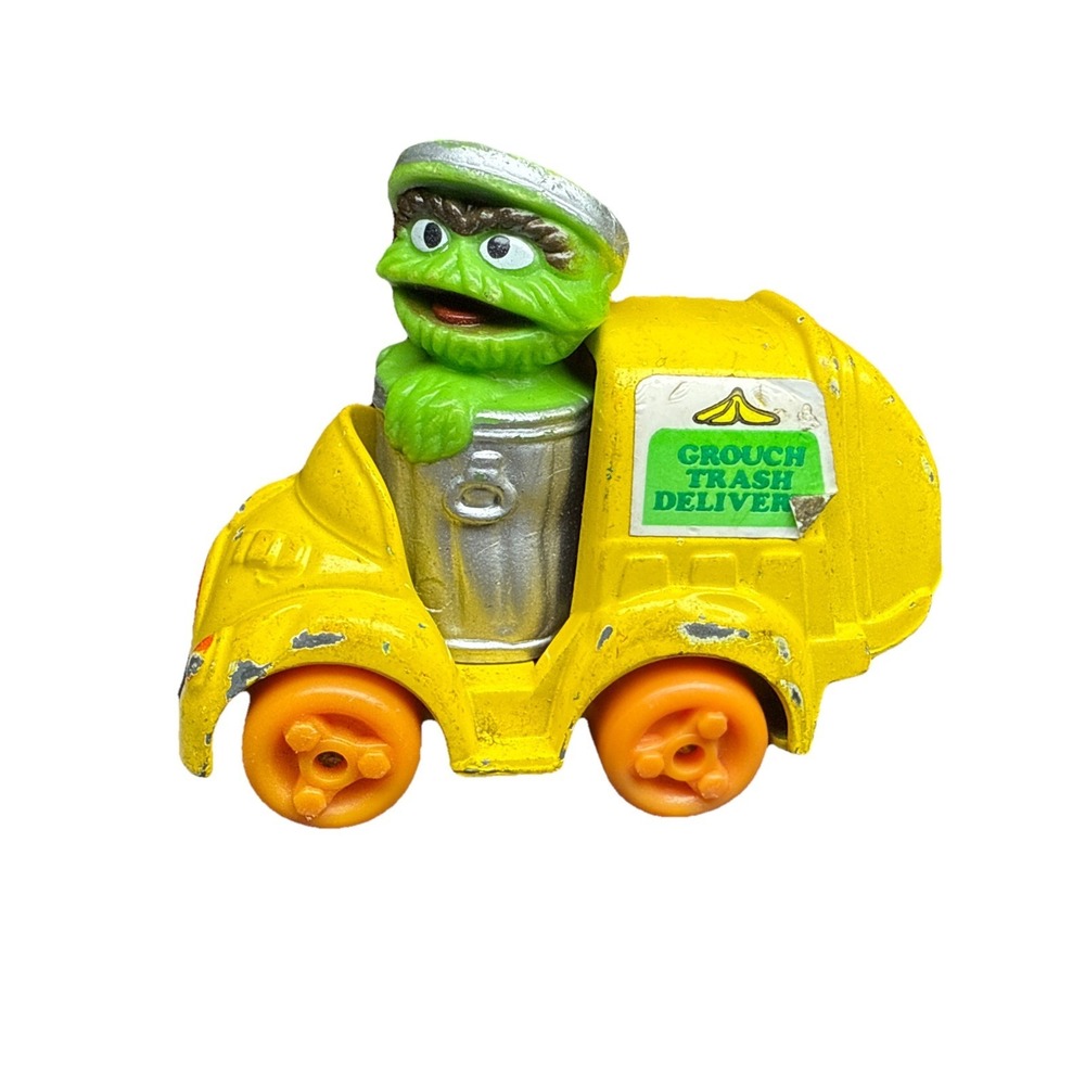 1982 Playskool OSCAR Trash Delivery Garbage Can Truck Muppets Sesame Street